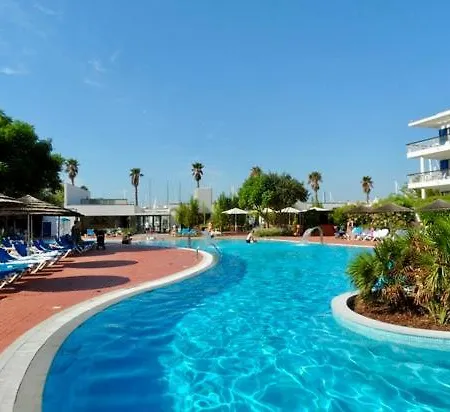 Almarina Apartment, *