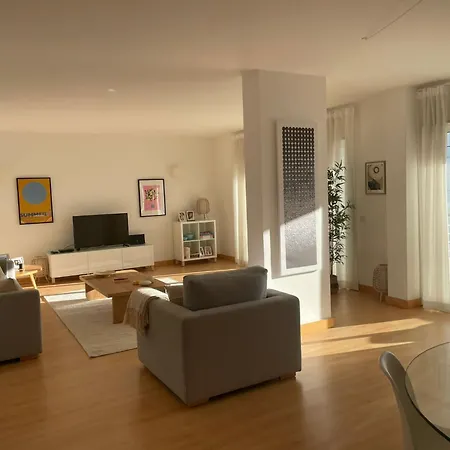 Almarina Apartment, 아파트 *