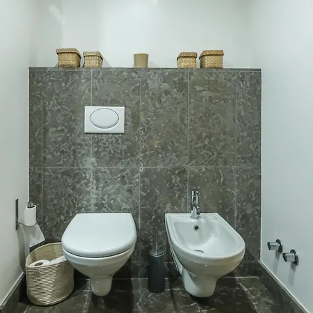 Almarina Apartment, 아파트 라고스