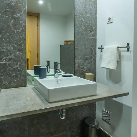 Almarina Apartment, * Lagos