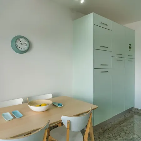 Almarina Apartment, * Lagos