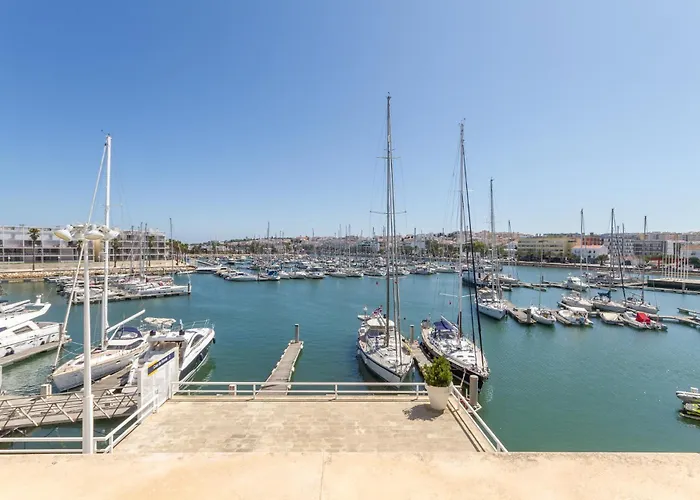 Apartamento Almarina Apartment, *