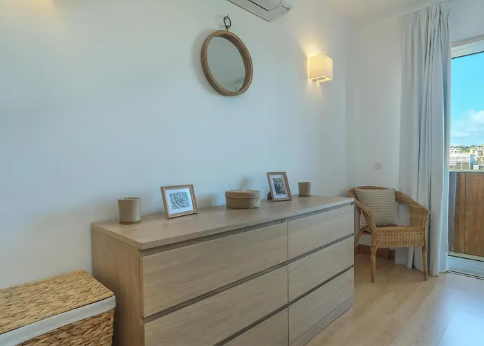 Apartamento Almarina Apartment, *