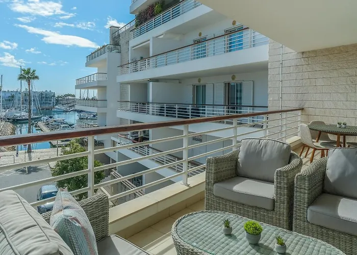 公寓 Almarina Apartment,