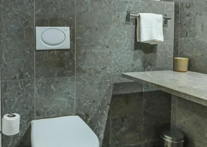 Almarina Apartment, 拉哥斯